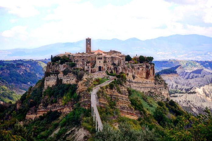 civita di bagnoregio civita di bagnoregio